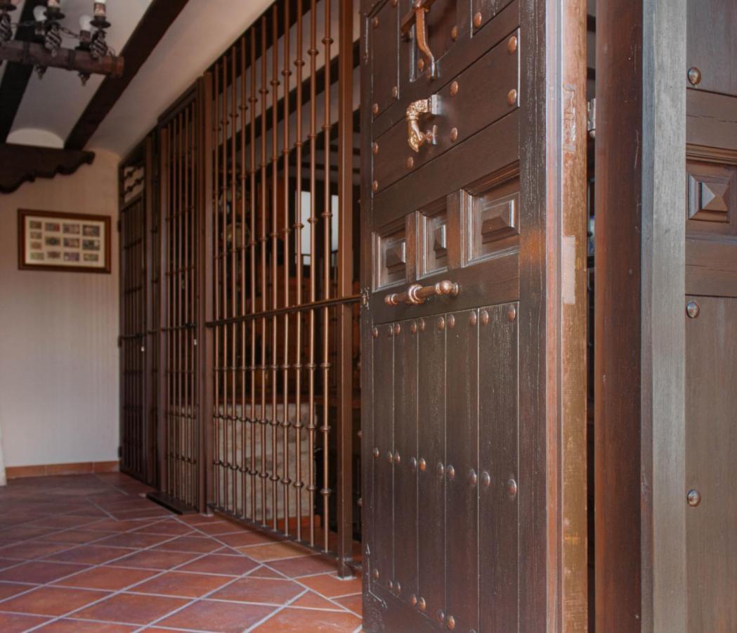 Casa Rural La Bodega, Ofrece Cata De Vino Gratis Horche Exteriör bild