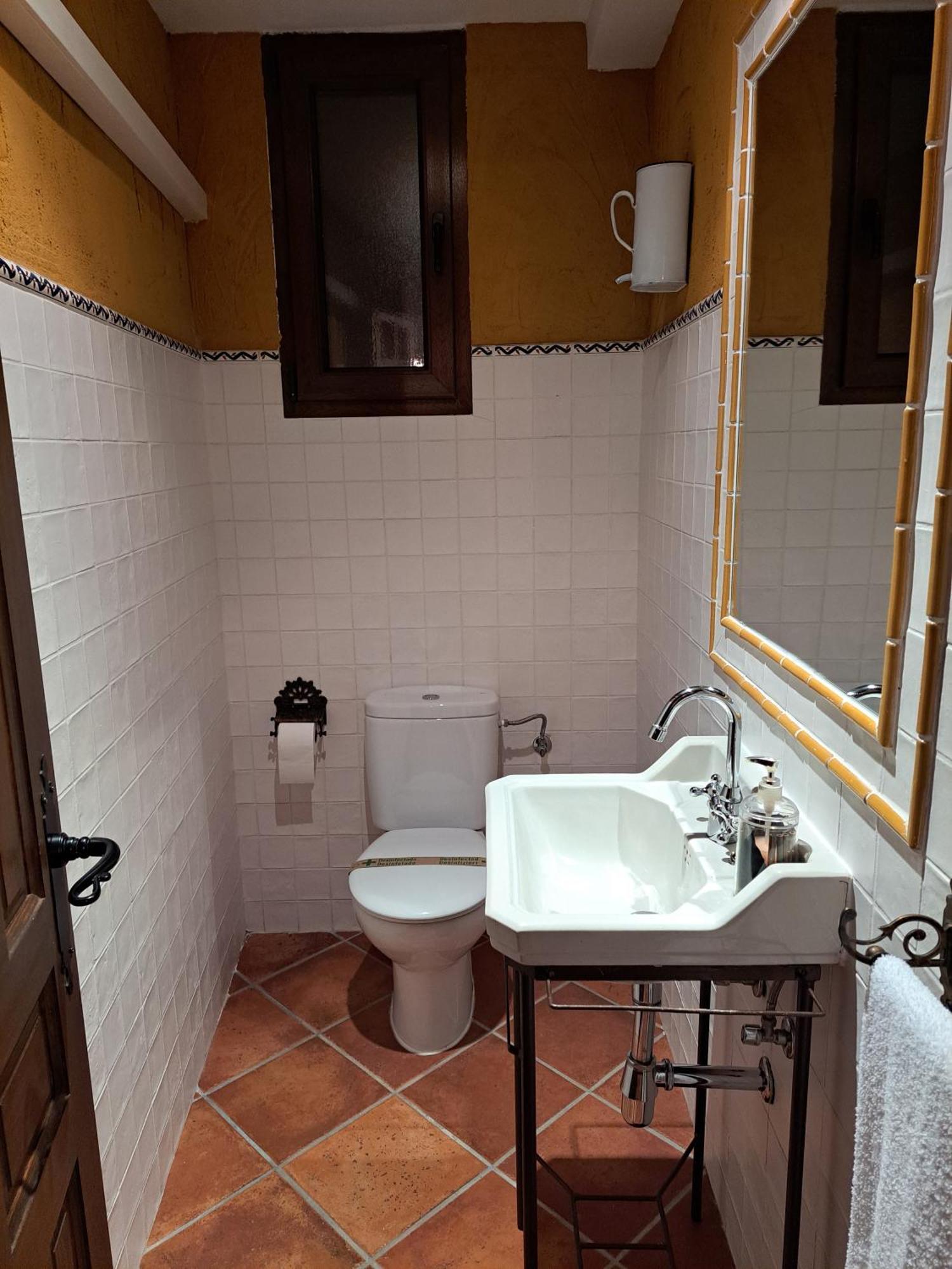 Casa Rural La Bodega, Ofrece Cata De Vino Gratis Horche Exteriör bild