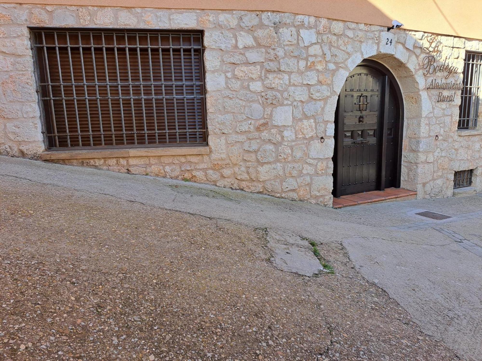 Casa Rural La Bodega, Ofrece Cata De Vino Gratis Horche Exteriör bild