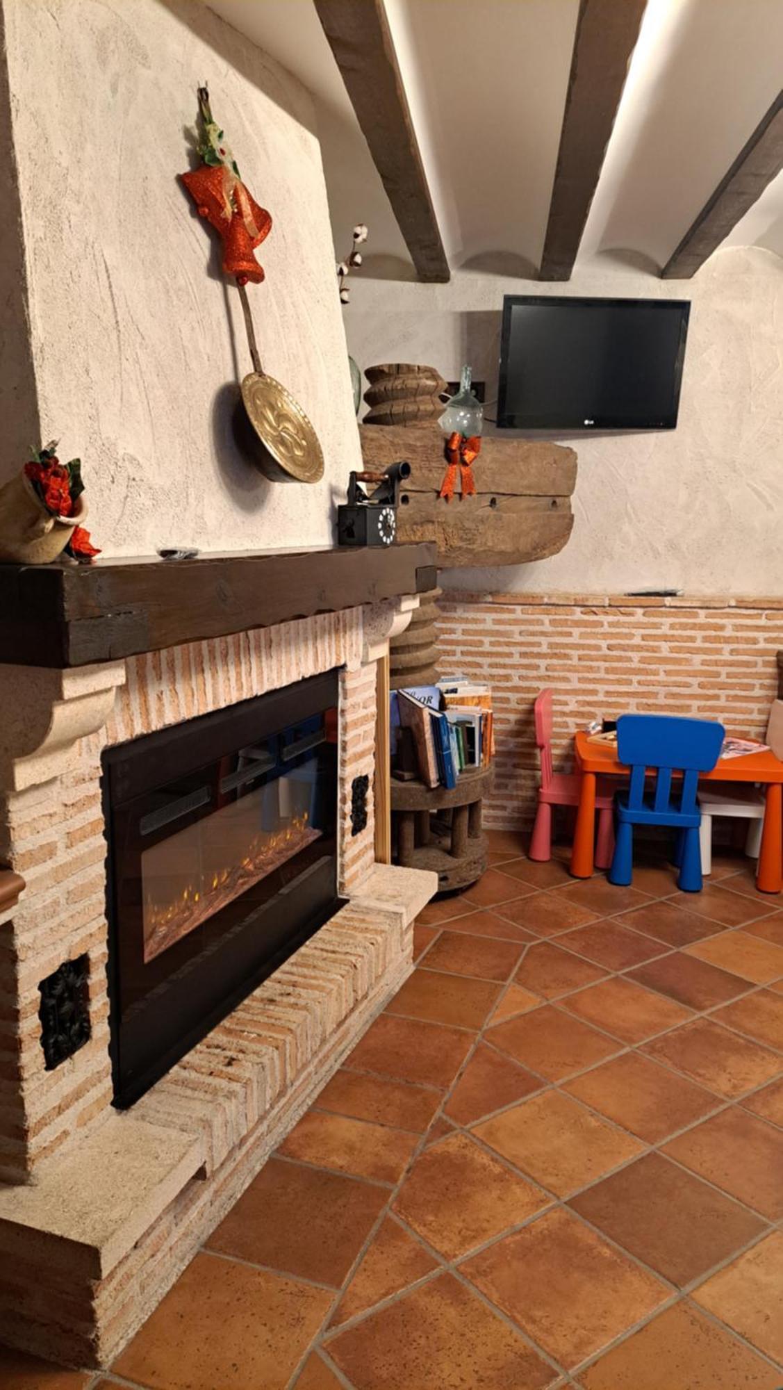 Casa Rural La Bodega, Ofrece Cata De Vino Gratis Horche Exteriör bild