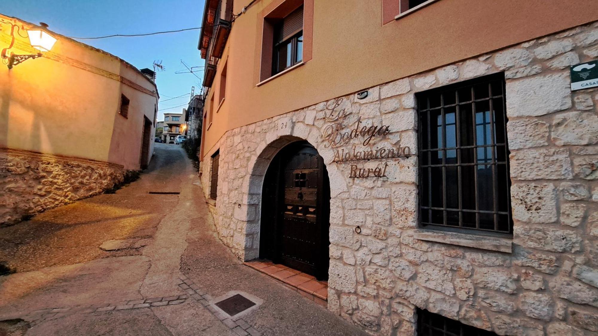 Casa Rural La Bodega, Ofrece Cata De Vino Gratis Horche Exteriör bild